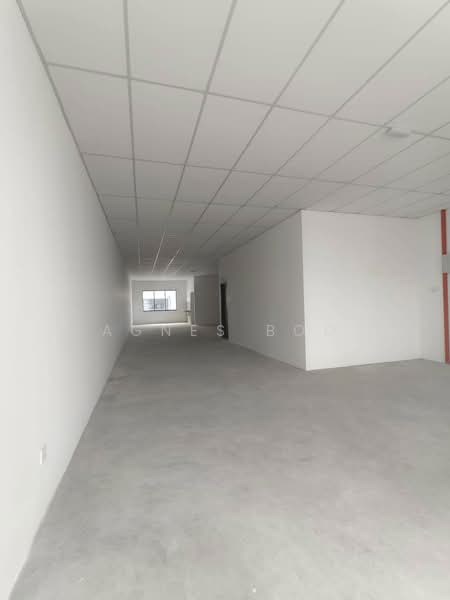Shop / Office for Rent in Austin Crest (Johor Bahru) - Agnes Boo - Interior - PropertyGuru.com.my