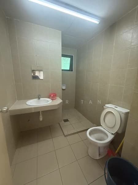 Apartment for Sale at Larkin Residence - Peter Tan - Bathroom - PropertyGuru.com.my