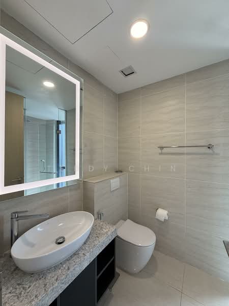Service Residence for Sale at Star Residences Two - Teddy Chin - Bathroom - PropertyGuru.com.my