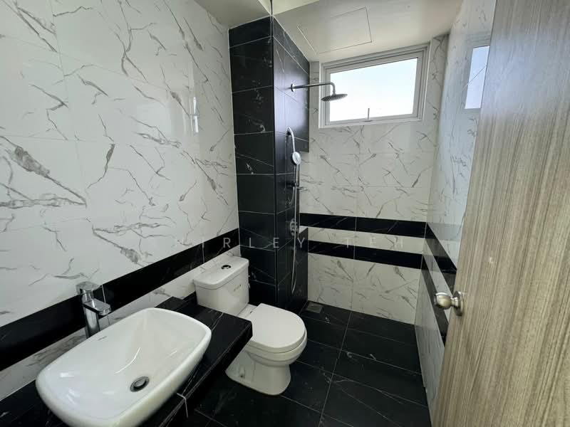 Condominium for Sale at QuayWest Residence - Shirley Teh - Bathroom - PropertyGuru.com.my