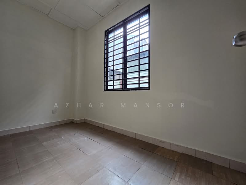 Greenlane @ Bukit Jelutong untuk Untuk Dijual - RM 1,230,000, Apr 2026 - Utility/Maids Room - PropertyGuru.com.my