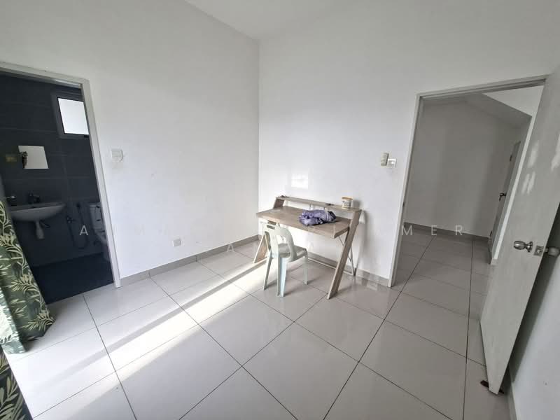 Cluster House for Rent in Pajam (Negeri Sembilan) - Ahmad Fikri Amer Hamzah - Bathroom - PropertyGuru.com.my