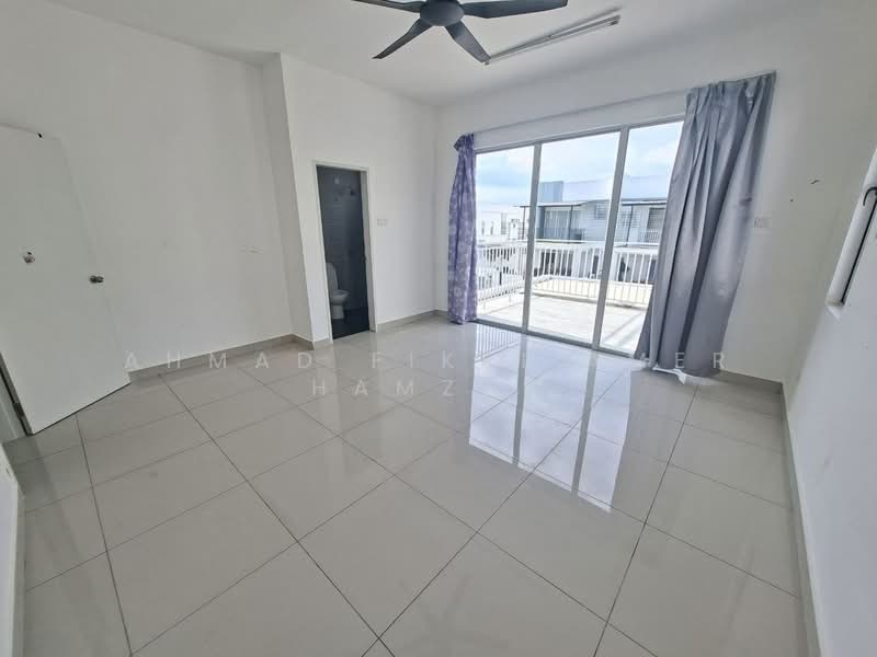 Cluster House for Rent in Pajam (Negeri Sembilan) - Ahmad Fikri Amer Hamzah - Bathroom - PropertyGuru.com.my