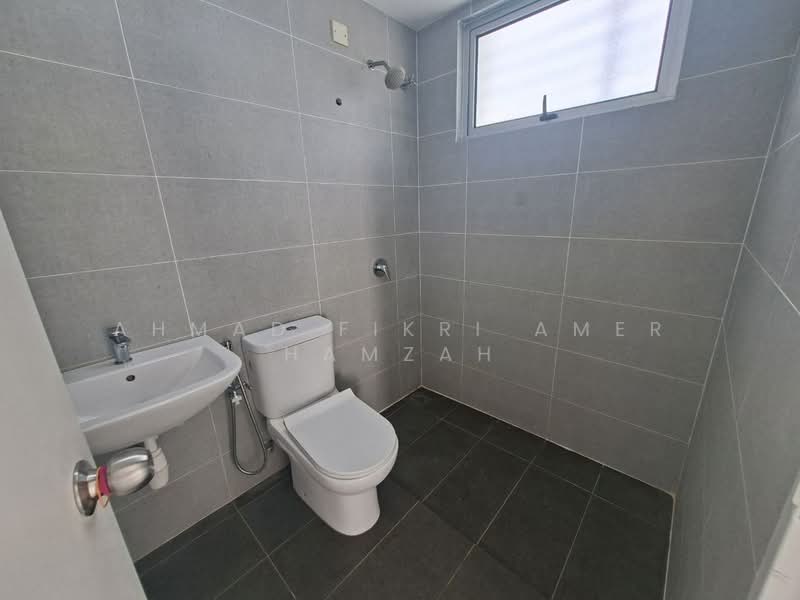 Cluster House for Rent in Pajam (Negeri Sembilan) - Ahmad Fikri Amer Hamzah - Bathroom - PropertyGuru.com.my