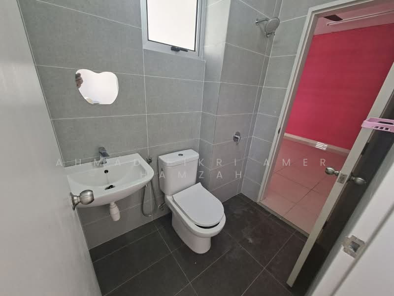 Cluster House for Rent in Pajam (Negeri Sembilan) - Ahmad Fikri Amer Hamzah - Bathroom - PropertyGuru.com.my