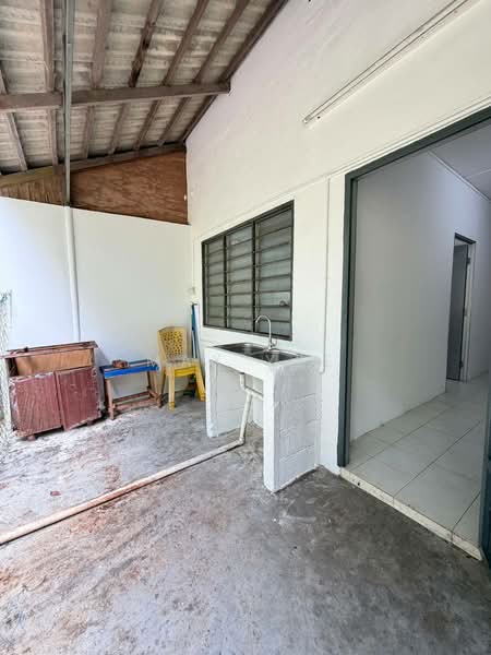 2-storey Terraced House for Sale in Kelapa Sawit (Kulai) - Max Yee - Exterior - PropertyGuru.com.my