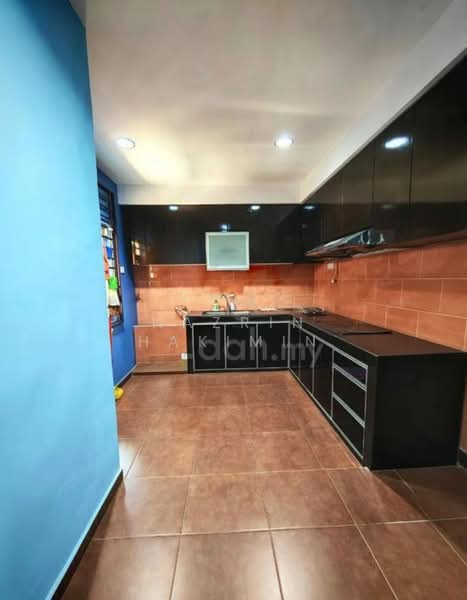 1-storey Terraced House for Sale in Bandar Seri Impian (Kluang) - Nazrin Hakimin - Kitchen - PropertyGuru.com.my