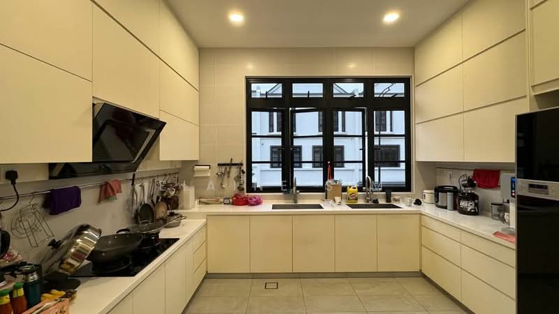 2.5-storey Terraced House for Sale in Iskandar Puteri (Nusajaya) (Johor) - Elaine Sim - Kitchen - PropertyGuru.com.my