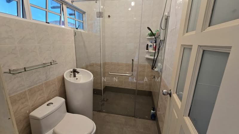 Bungalow for Sale in Bandar Putra (Kulai) - Elynn Lam - Bathroom - PropertyGuru.com.my