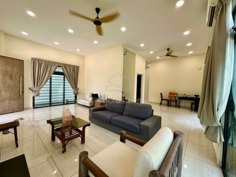 Rumah Teres 2 Tingkat untuk Dijual di Taman Putra Prima (Puchong) - KAT NEOH - Living Room - PropertyGuru.com.my