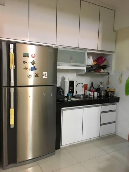 Condominium for Rent at The Zest @ Kinrara 9 - Yi Jun - Kitchen - PropertyGuru.com.my