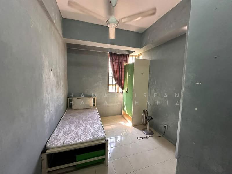 Apartment for Sale at Dataran Otomobil - Muhamad Irfan Muhamad Hafiz - Bedroom - PropertyGuru.com.my