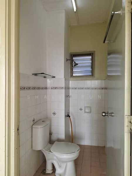 Apartment for Rent at Sri Teratai Apartment - Shally Pun - Bathroom - PropertyGuru.com.my