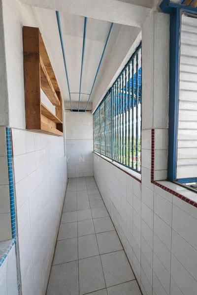 Taman Lip Sin Block 6 untuk Untuk Dijual - RM 250,000, Mac 2026 - Balcony - PropertyGuru.com.my