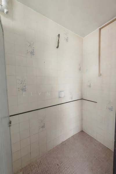 Taman Lip Sin Block 6 untuk Untuk Dijual - RM 250,000, Mac 2026 - Interior - PropertyGuru.com.my