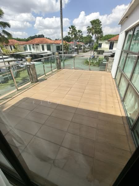 Cluster House for Sale in Taman Sutera Utama (Skudai) - Fiona Loo - Balcony - PropertyGuru.com.my