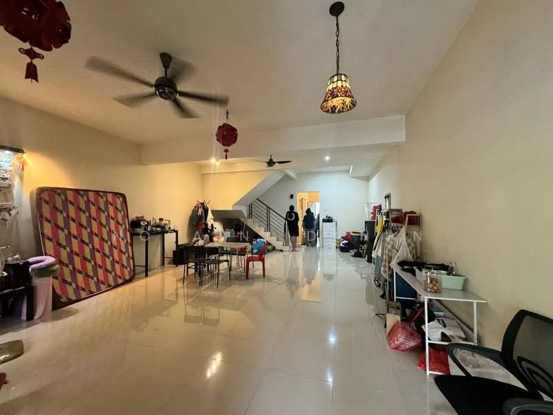 Pulau Angsa U10, Shah Alam untuk Untuk Dijual - RM 600,000, Apr 2026 - Living Room - PropertyGuru.com.my