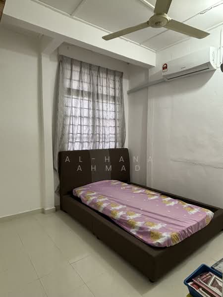 Taman Pasir Permai, Pasir Puteh untuk Untuk Dijual - RM 250,000, Apr 2026 - Bedroom - PropertyGuru.com.my