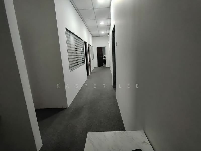 Kilang untuk Disewa di Taman Desa Cemerlang (Ulu Tiram) - Kasper Lee - Corridor - PropertyGuru.com.my