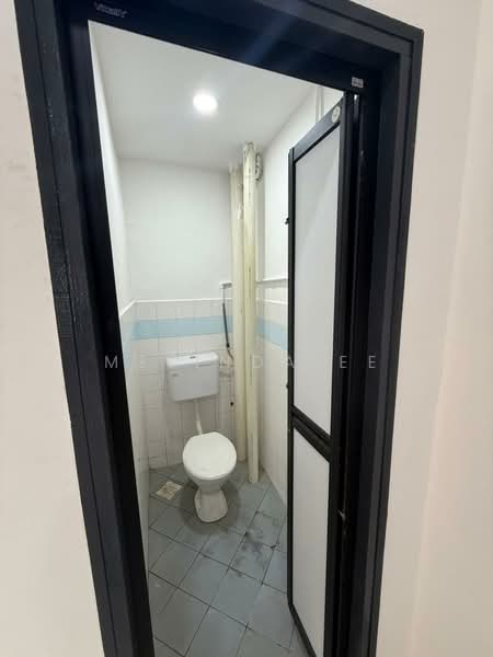 Flat for Sale at Rumah Pangsa Permas Jaya - Melinda Ee - Bathroom - PropertyGuru.com.my