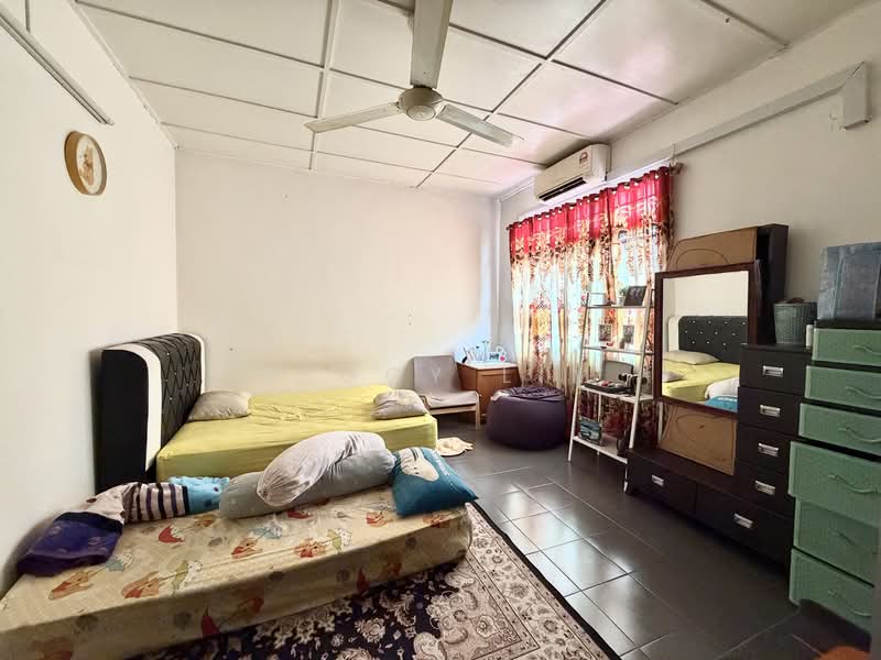 2-storey Terraced House for Sale in Puchong (Selangor) - Peggy Lim - Bedroom - PropertyGuru.com.my