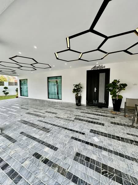 Rumah Teres 2 Tingkat untuk Dijual di Bandar Setia Alam (Kapar) - Syakir Adman - Exterior - PropertyGuru.com.my
