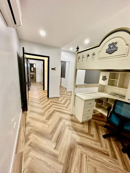 Rumah Teres 2 Tingkat untuk Dijual di Bandar Setia Alam (Kapar) - Syakir Adman - Corridor - PropertyGuru.com.my