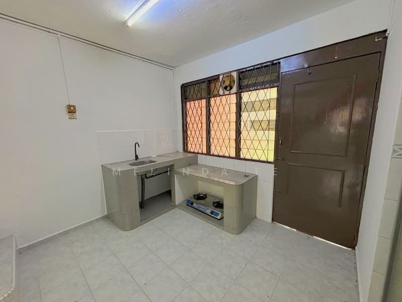 2-storey Terraced House for Sale in Permas Jaya (Johor Bahru) - Melinda Ee - Kitchen - PropertyGuru.com.my