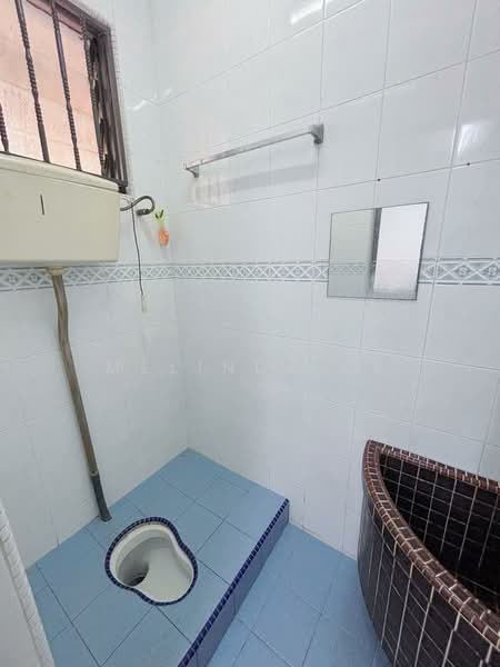2-storey Terraced House for Sale in Permas Jaya (Johor Bahru) - Melinda Ee - Bathroom - PropertyGuru.com.my