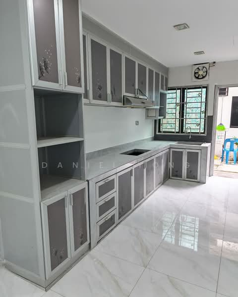 2-storey Terraced House for Sale in Taman Nusantara (Iskandar Puteri (Nusajaya)) - Daniel Yong - Kitchen - PropertyGuru.com.my