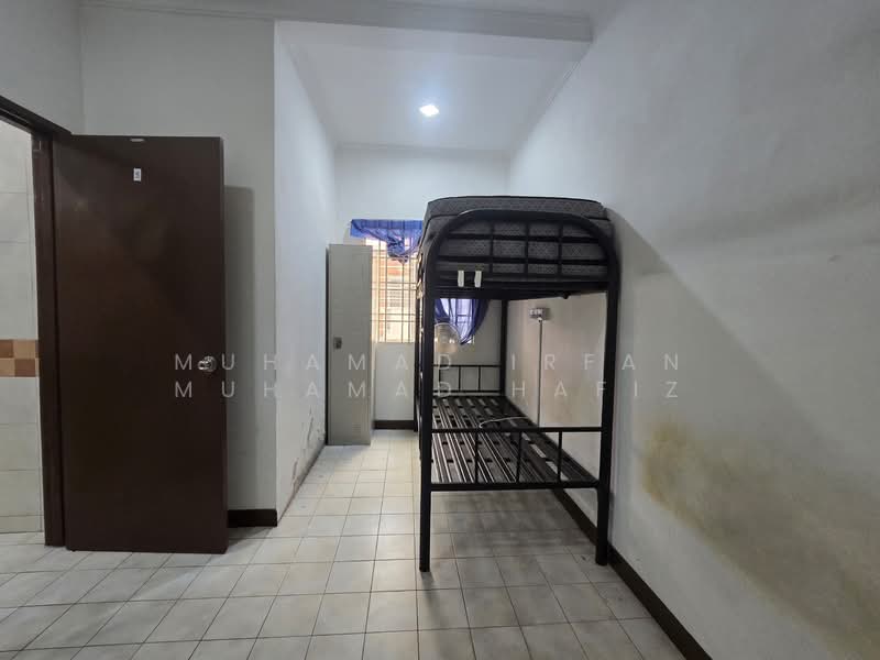 2-storey Terraced House for Sale in Seksyen 7 (Shah Alam) - Muhamad Irfan Muhamad Hafiz - Bedroom - PropertyGuru.com.my