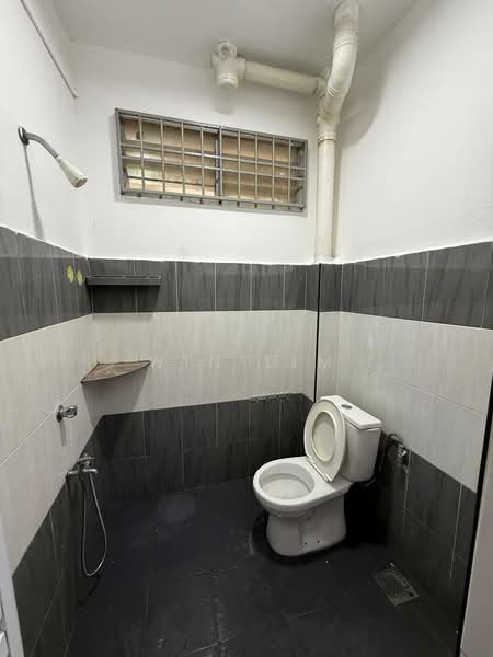 2-storey Terraced House for Sale in Taman Sri Saujana (Kota Tinggi) - Win Lim - Bathroom - PropertyGuru.com.my