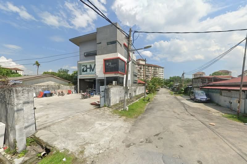 Semi-D Factory for Rent in Kampung Bersatu (Puchong) - Vincent Lee - Exterior - PropertyGuru.com.my