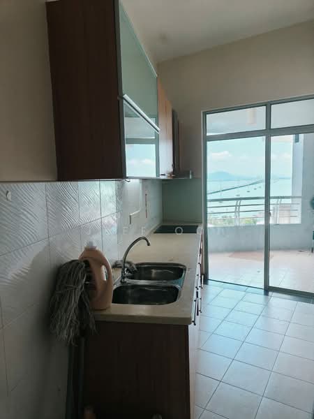 Condominium for Rent at The View Condominium - Jeff Ooi - Kitchen - PropertyGuru.com.my
