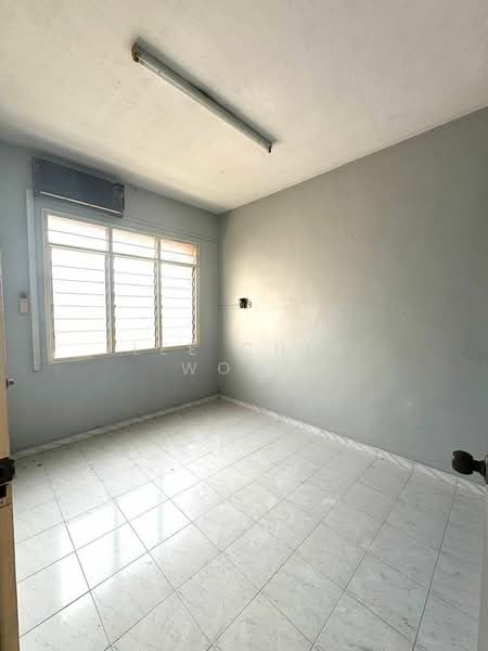 Flat for Sale at Taman Perling - Lee Chin Wong - Interior - PropertyGuru.com.my