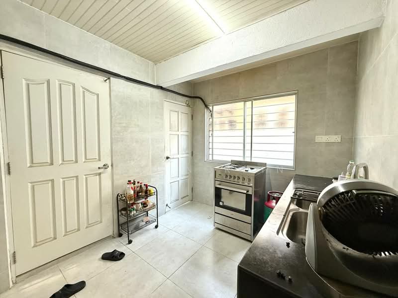 Semi-Detached House for Sale in Kuala Lumpur (Kuala Lumpur) - Seri Nordin - Kitchen - PropertyGuru.com.my