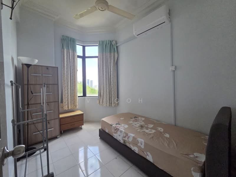 Apartment for Sale at Parkview Towers - V. Goh - Bedroom - PropertyGuru.com.my