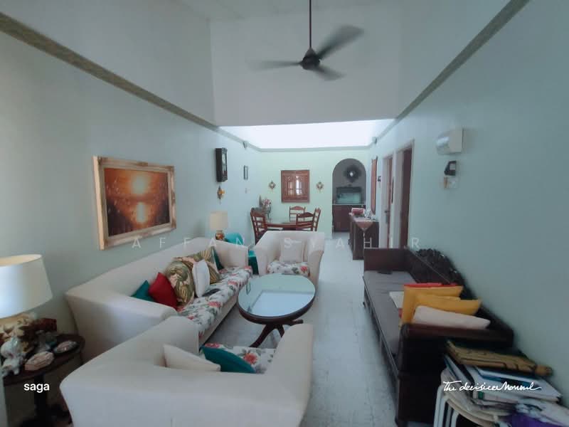 1-storey Terraced House for Sale in Ampang (Selangor) - Affan Syahir - Living Room - PropertyGuru.com.my