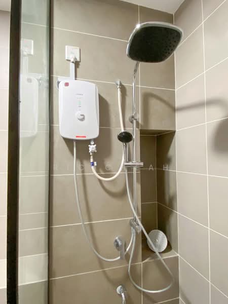 Bandar Bukit Raja : Ayra 2 untuk Untuk Dijual - RM 799,000, Apr 2026 - Bathroom - PropertyGuru.com.my