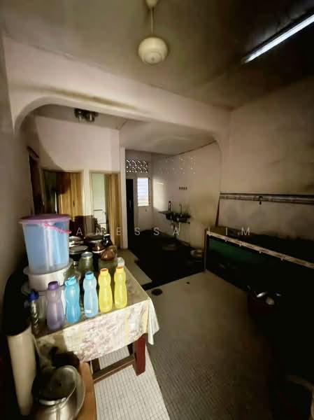 Taman Munshi Ibrahim untuk Untuk Dijual - RM 450,000, Apr 2026 - Kitchen - PropertyGuru.com.my
