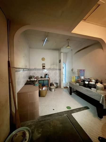 Taman Munshi Ibrahim untuk Untuk Dijual - RM 450,000, Apr 2026 - Kitchen - PropertyGuru.com.my