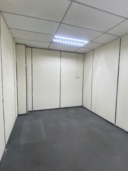 Warehouse for Rent in Sungai Jawi (Penang) - Crystal Tee - Interior - PropertyGuru.com.my