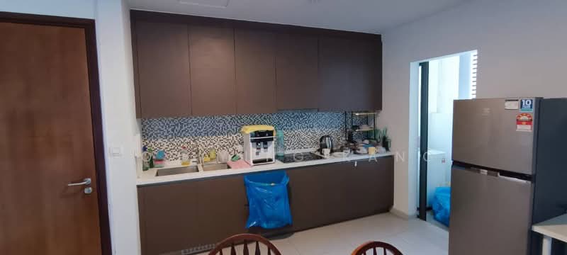 Service Residence for Rent at Seventeen Mall & Residences (Biji Living) - Koo Ying Kang - Kitchen - PropertyGuru.com.my
