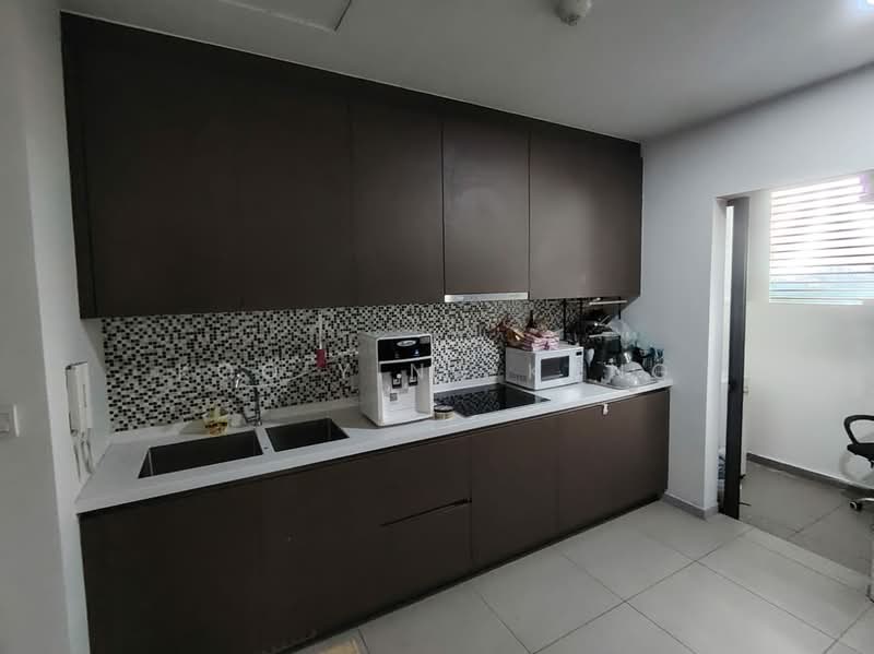Service Residence for Rent at Seventeen Mall & Residences (Biji Living) - Koo Ying Kang - Kitchen - PropertyGuru.com.my