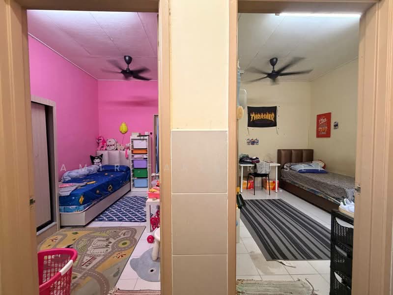 2-storey Terraced House for Sale in Pasir Gudang (Johor) - Amir Faris Rusli - Bedroom - PropertyGuru.com.my