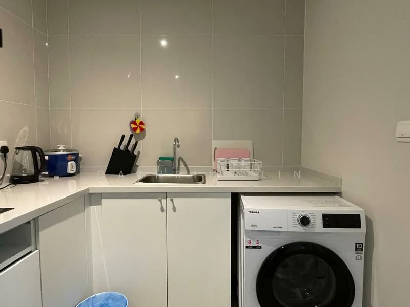 Service Residence for Sale at Ooak Serviced Apartments @ Kiara 163 - Cathrine Lin - Kitchen - PropertyGuru.com.my