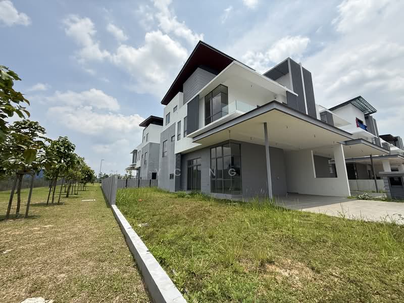 Semi-Detached House for Sale in Shah Alam (Selangor) - YC Ng - Exterior - PropertyGuru.com.my