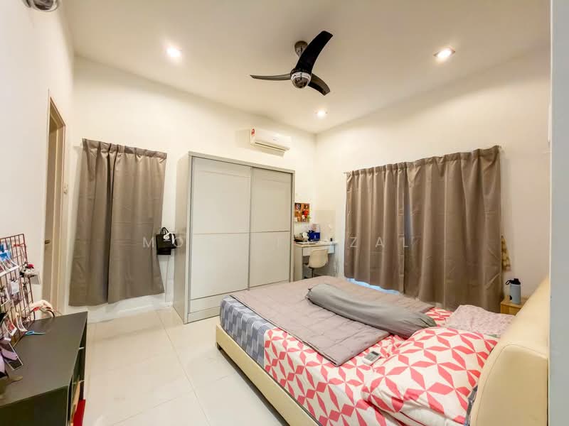 Semi-Detached House for Sale in Kajang (Selangor) - Mohd Faizal - Bedroom - PropertyGuru.com.my