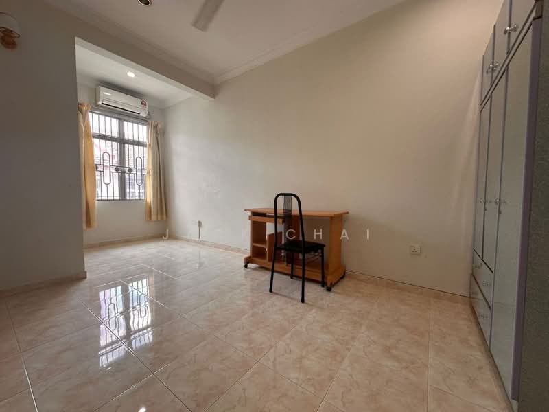 For Rent - Taman Nusa Bestari Jaya