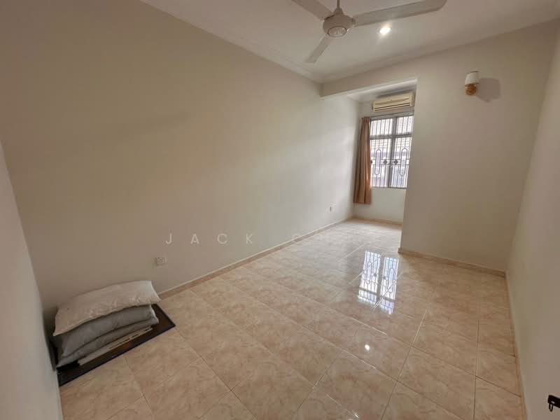 For Rent - Taman Nusa Bestari Jaya